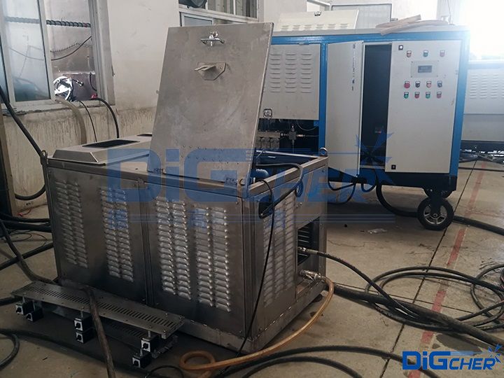 �¸ߝ�ˮ���и�C�߉�ˮ���C