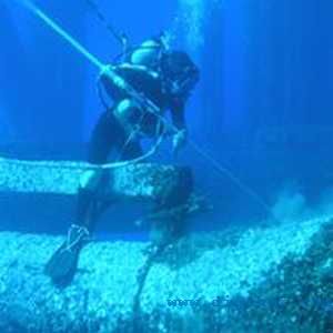 船底海生物清洗機-船底海生物清洗設(shè)備-高壓水射流海生物清洗機